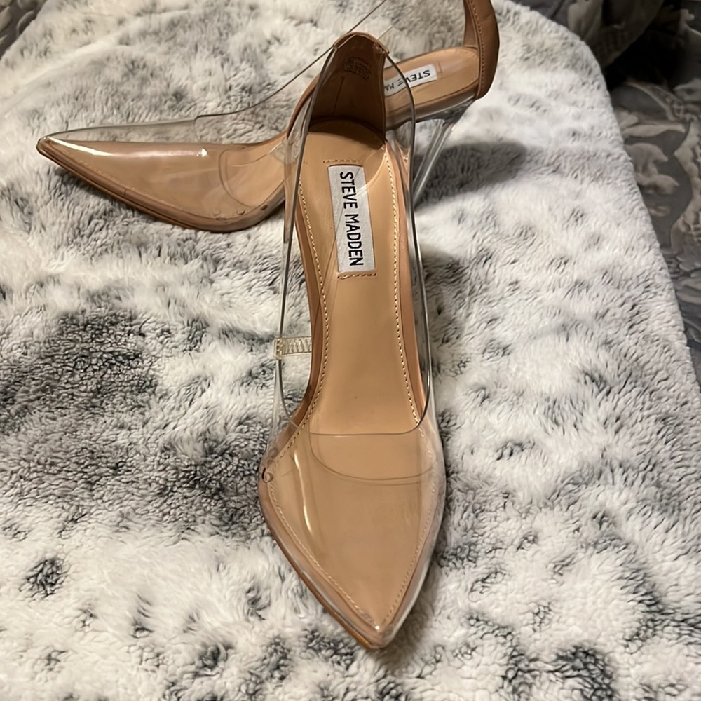 Steve Madden size 8. Clear heels - Picture 3 of 4